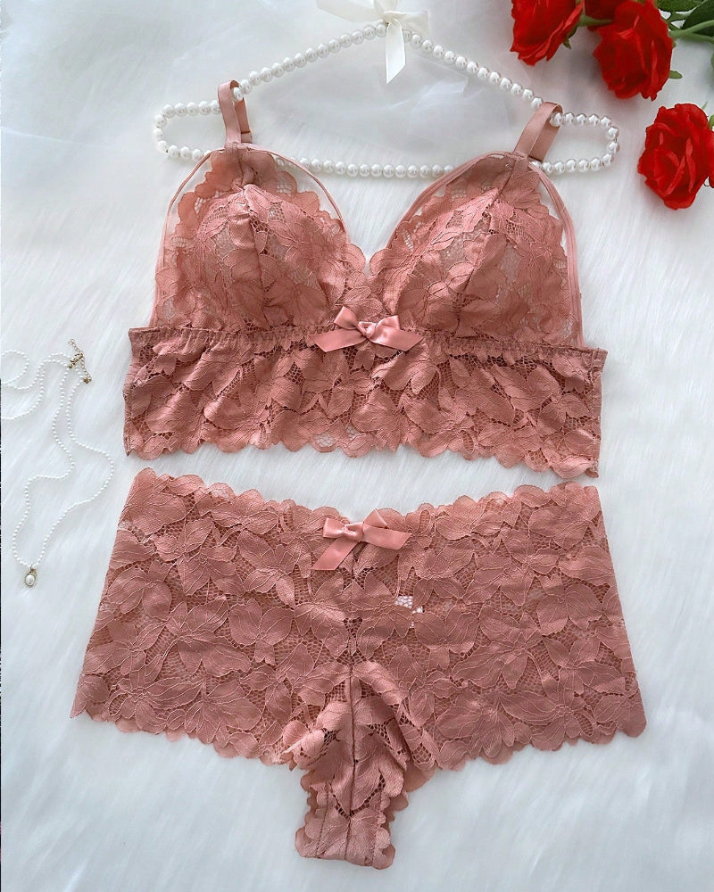Plus Size Lace Lingerie Set  2-Piece Sexy Sleepwear