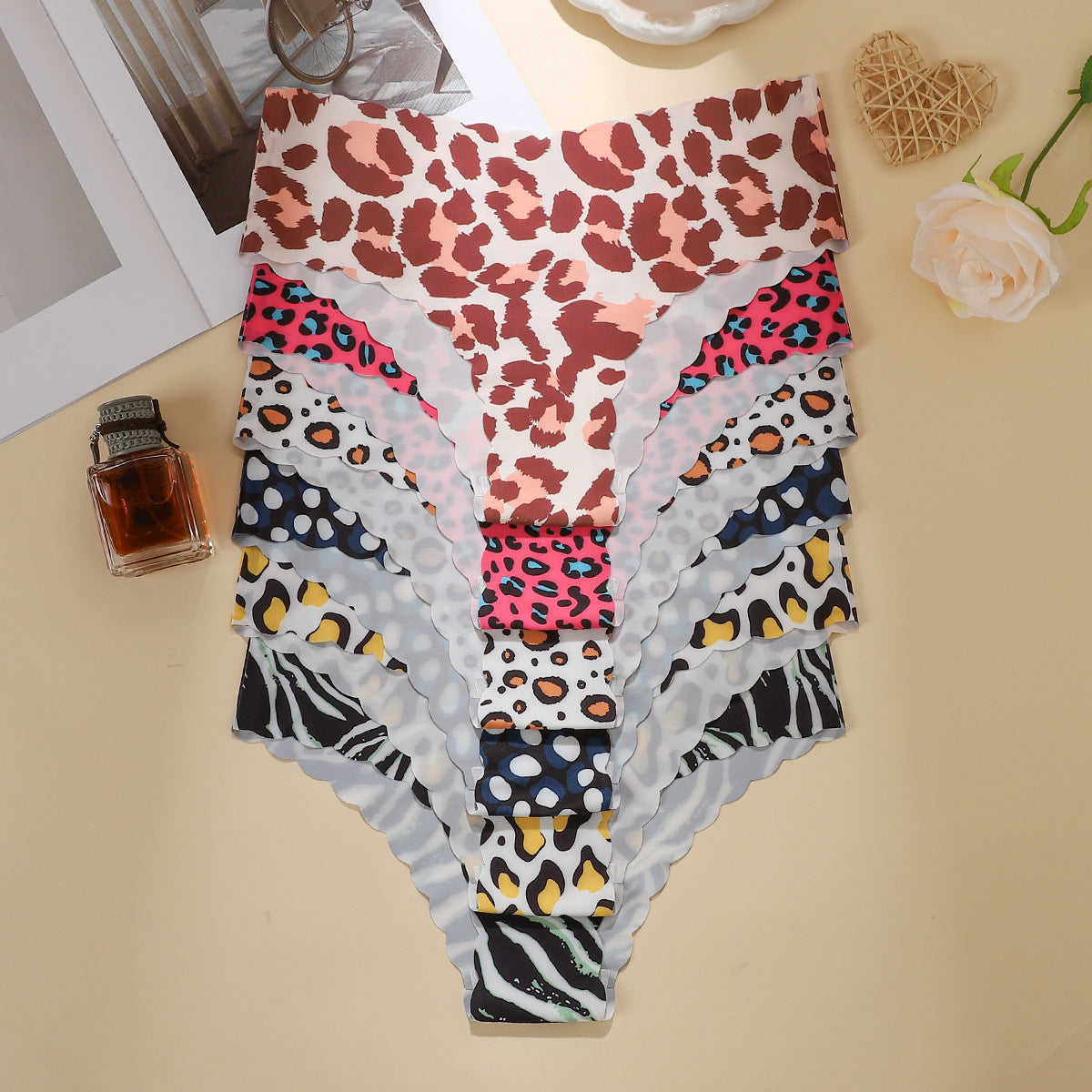 Women's 6-Pack Seamless Leopard Wave Brief Panties
