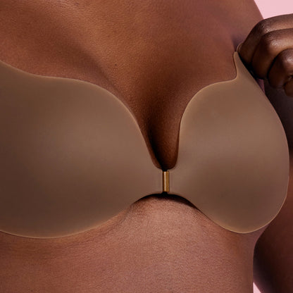 Seamless Sculpting Bra with Silicone Cups